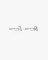 0,25 Carat TW Boucles d'oreilles puces solitaires en or blanc 18kt