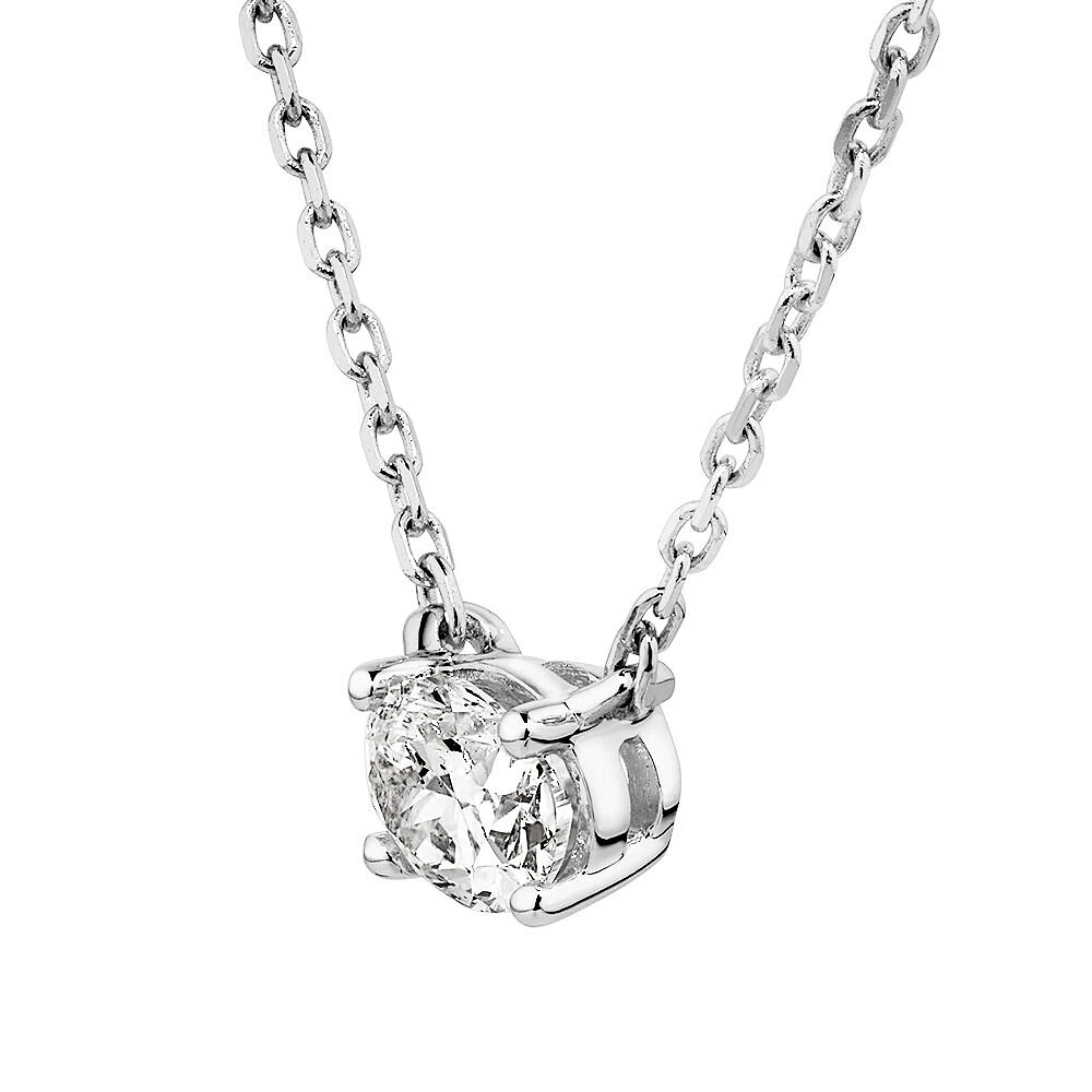 0,25 Carats TW Collier solitaire diamant taille ovale en or blanc 18kt