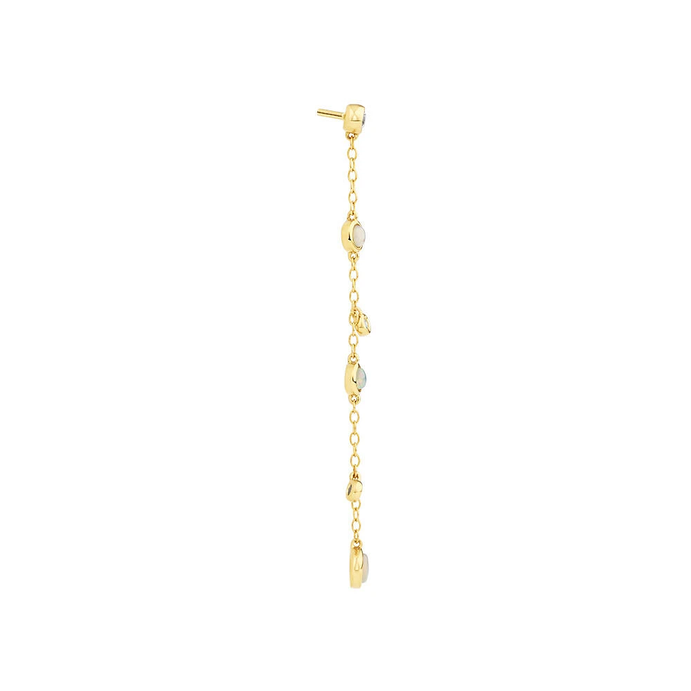 Pendants d'oreilles en or jaune 10 K avec opales et diamants totalisant 0,15 ct