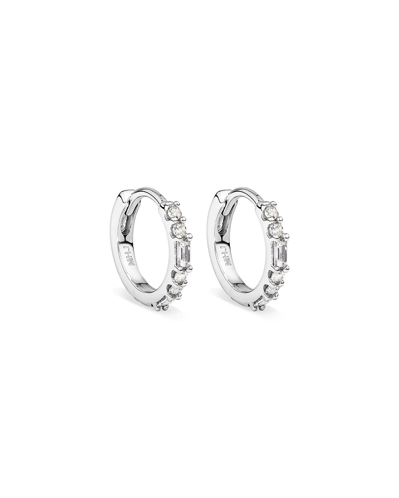 Boucles d'Oreilles Mini Créoles Dot Dash de Diamant de 0,13 Carat TW en Or Blanc 10kt