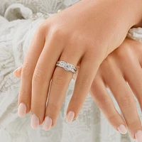 Bridal Set with 1 Carat TW of Diamonds in 14kt White Gold