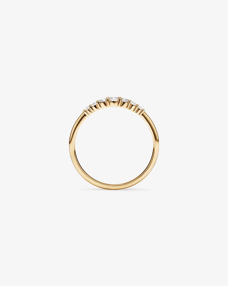 0.20 Carat TW Round Brilliant Graduated Diamond Ring in 10kt Yellow Gold