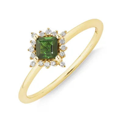 Ring with Green Tourmaline & Diamonds 10kt Yellow Gold