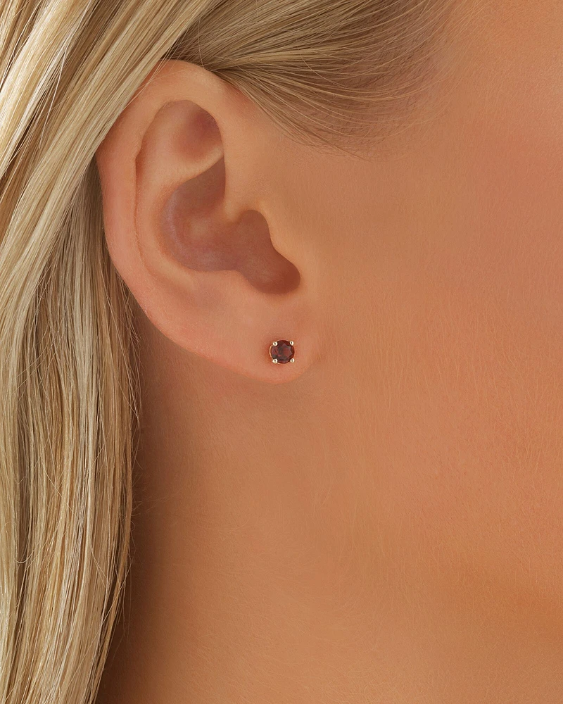 Stud Earrings with Rhodolite Garnet in 10kt Yellow Gold