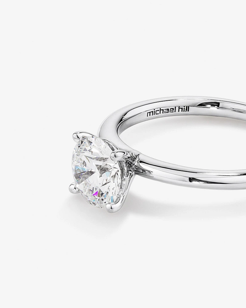 Bague de fiançailles solitaire avec 1,25 carat de diamant cultivé en laboratoire en or blanc 18 carats.