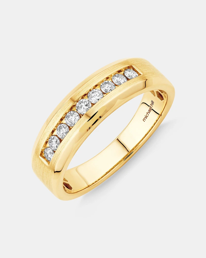 Men's Ring with Carat TW of Diamonds in 10kt Yellow Gold