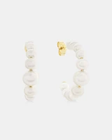 Huggie Earrings with Cultured Freshwater Pearls in 10kt Yellow Gold