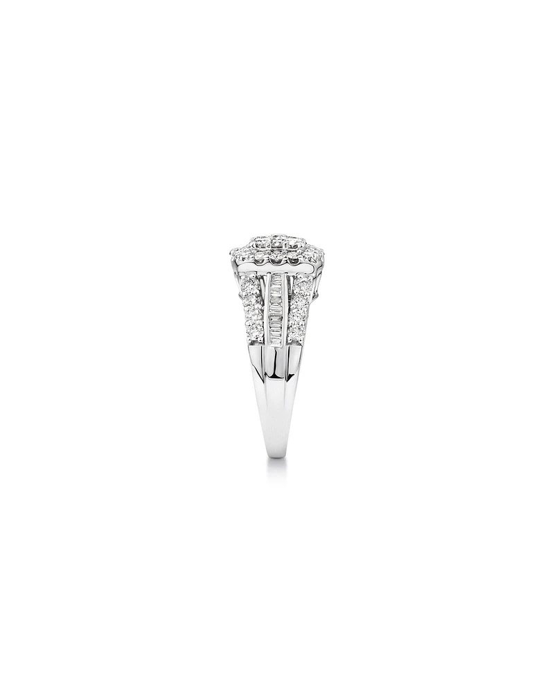 Bague de fiançailles avec 1,50 carat de diamants en or blanc 14kt.