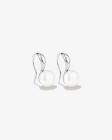 Hook Earrings with Freshwater Pearls in Sterling Silver