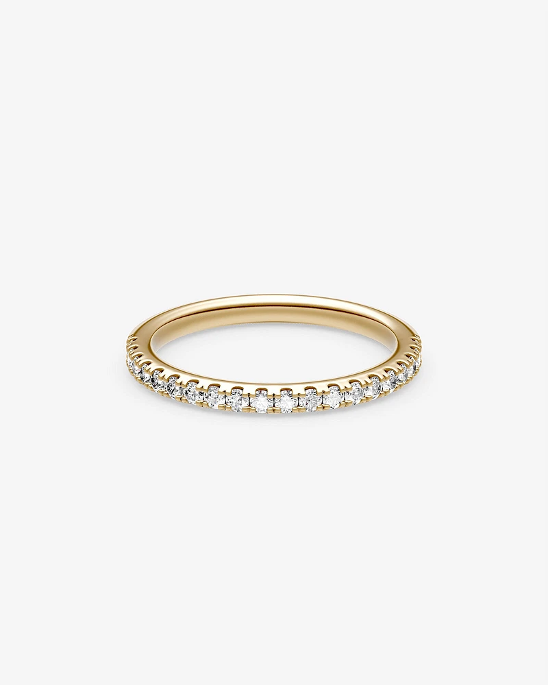 Alliance en or blanc 14 K avec diamants totalisant 0,34 ct