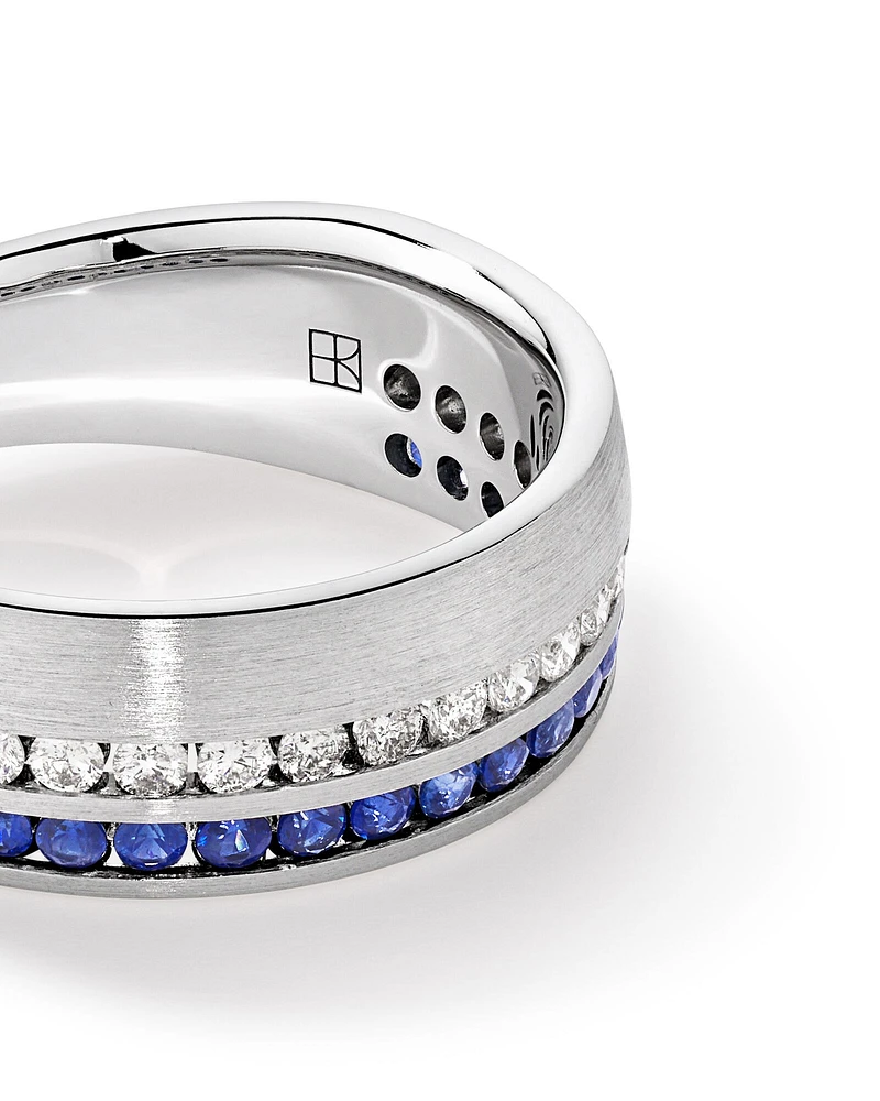 Bague pour homme en or blanc 10 carats avec diamants TW et saphir bleu de 0,46 carat