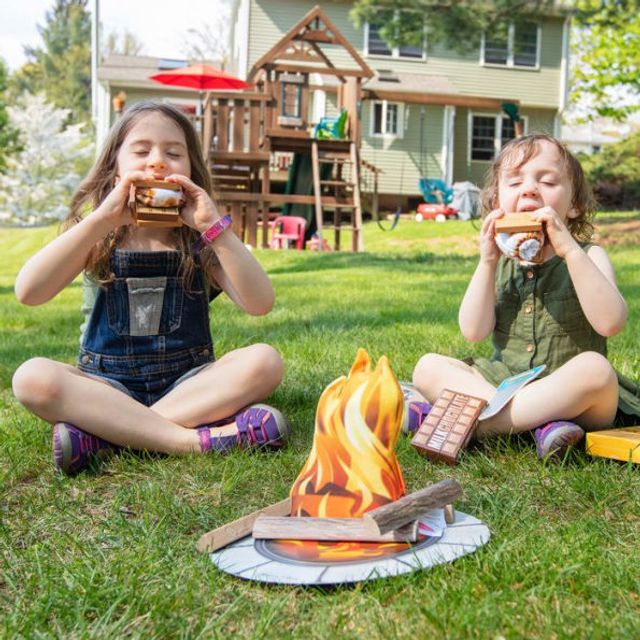 Melissa & Doug Let's Explore Campfire S'mores Play Set