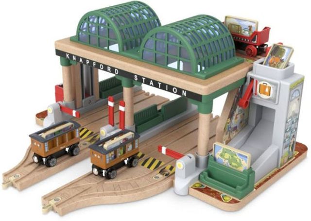 Fisher-Price® Thomas & Friends Wooden Railway Knapford Station Passenger Pickup Playset