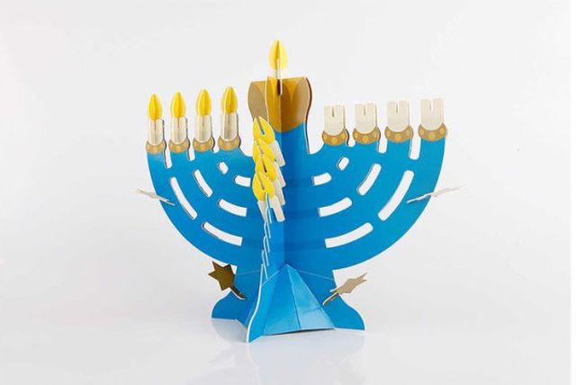 Speedy Menorah: With a Pop-Out Menorah and 9 Die-Cut Candles