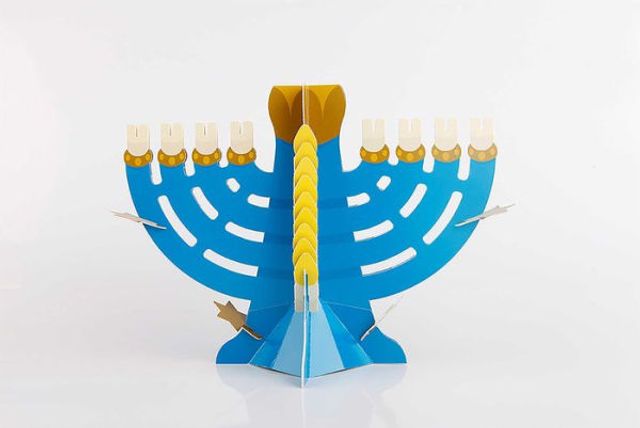 Speedy Menorah: With a Pop-Out Menorah and 9 Die-Cut Candles