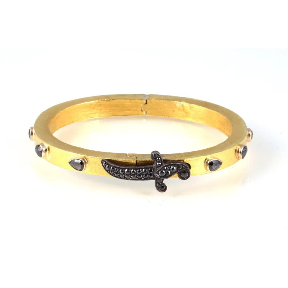 Infinite Loop Dagger Bangle