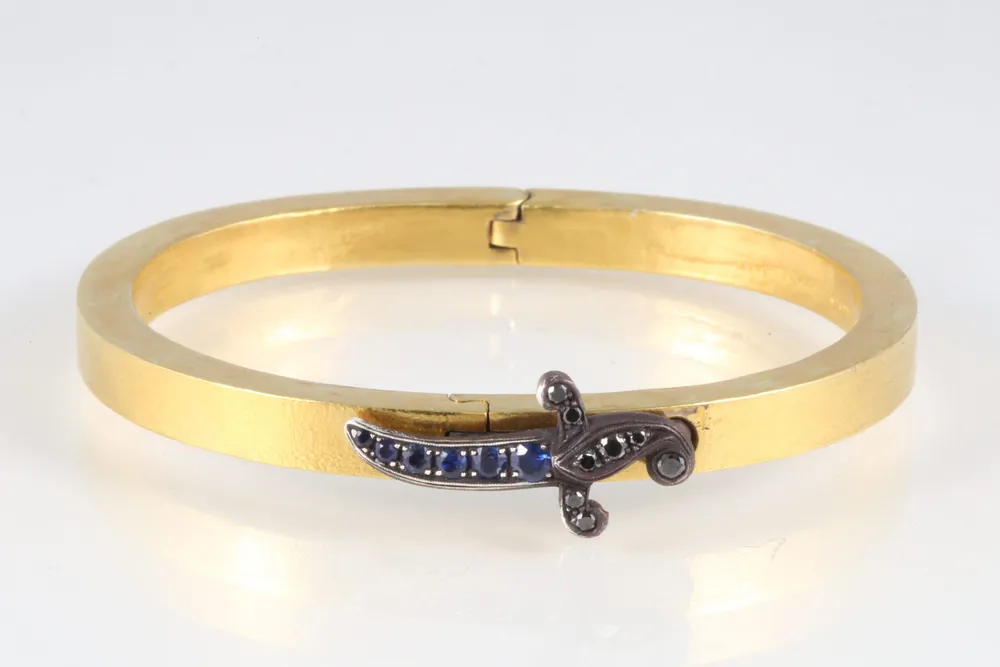 Infinite Loop Dagger Bangle