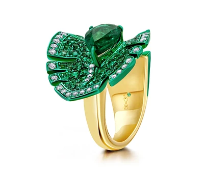 Emerald Folha Ring