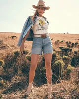 Wrangler® x Yellow Rose by Kendra Scott Boxy Crop Tee Vanilla Ice