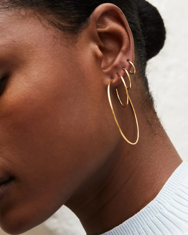 Keeley 25mm Small Hoop Earrings in 18k Gold Vermeil