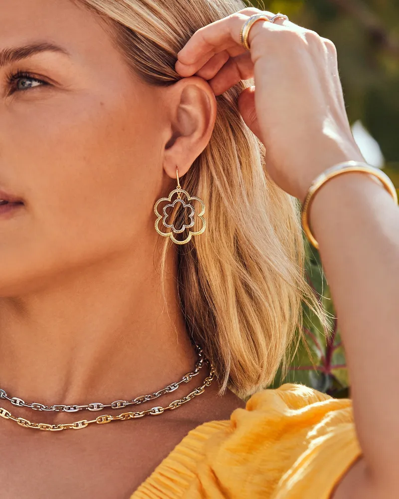 Bailey Gold Chain Necklace in White Mix
