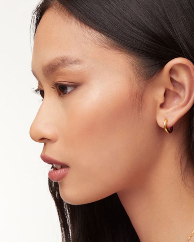 Keeley Hoop Earrings in 18k Gold Vermeil