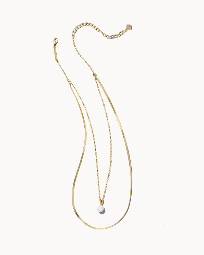 Grayson Gold Necklace Layering Set of 2 in White Crystal | Kendra Scott |  Classic pendant necklace, Layered necklaces, Crystal necklace pendant