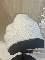 Waffle Beanie Slope Hat in White & Black