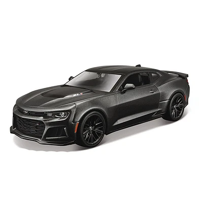 1:24 Scale Assembly Line 2017 Chevrolet Camaro Die-Cast Vehicle Black