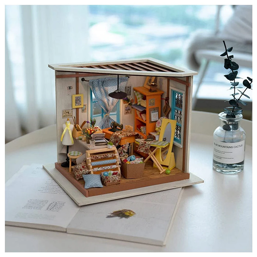 Rolife 3D Wooden Puzzles – Miniature House: Lisa’s Tailor Shop