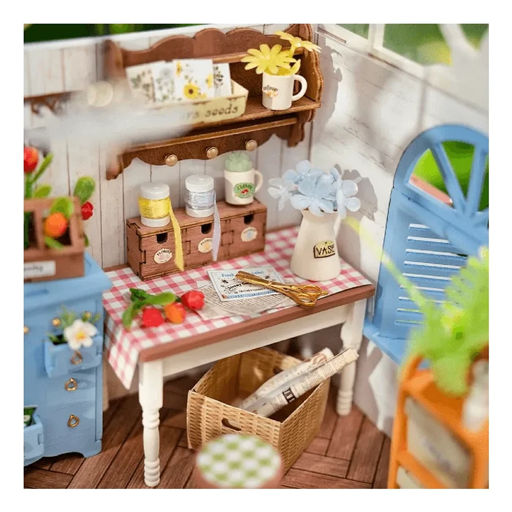 Rolife Dreamy Garden House DIY Miniature House Kit