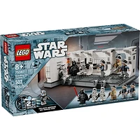 LEGO Star Wars Boarding the Tantive IV – 502 Pieces