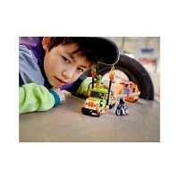 LEGO City Stunt Show Truck – 420 Pieces