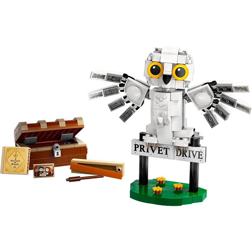 LEGO Harry Potter Hedwig at 4 Privet Drive 337 Pieces