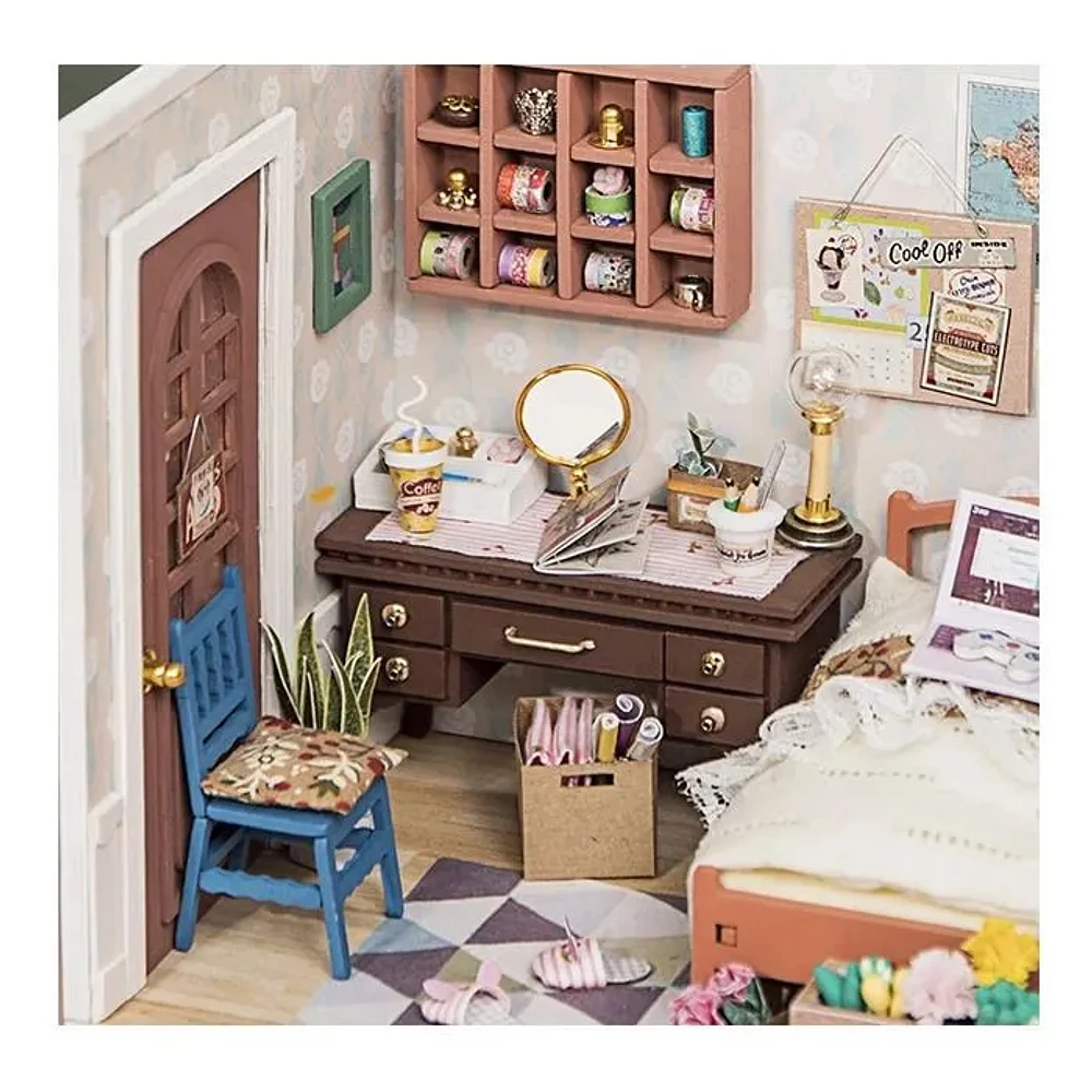 3D wooden Puzzle Anne’s Bedroom Fully Assembled with Display Case