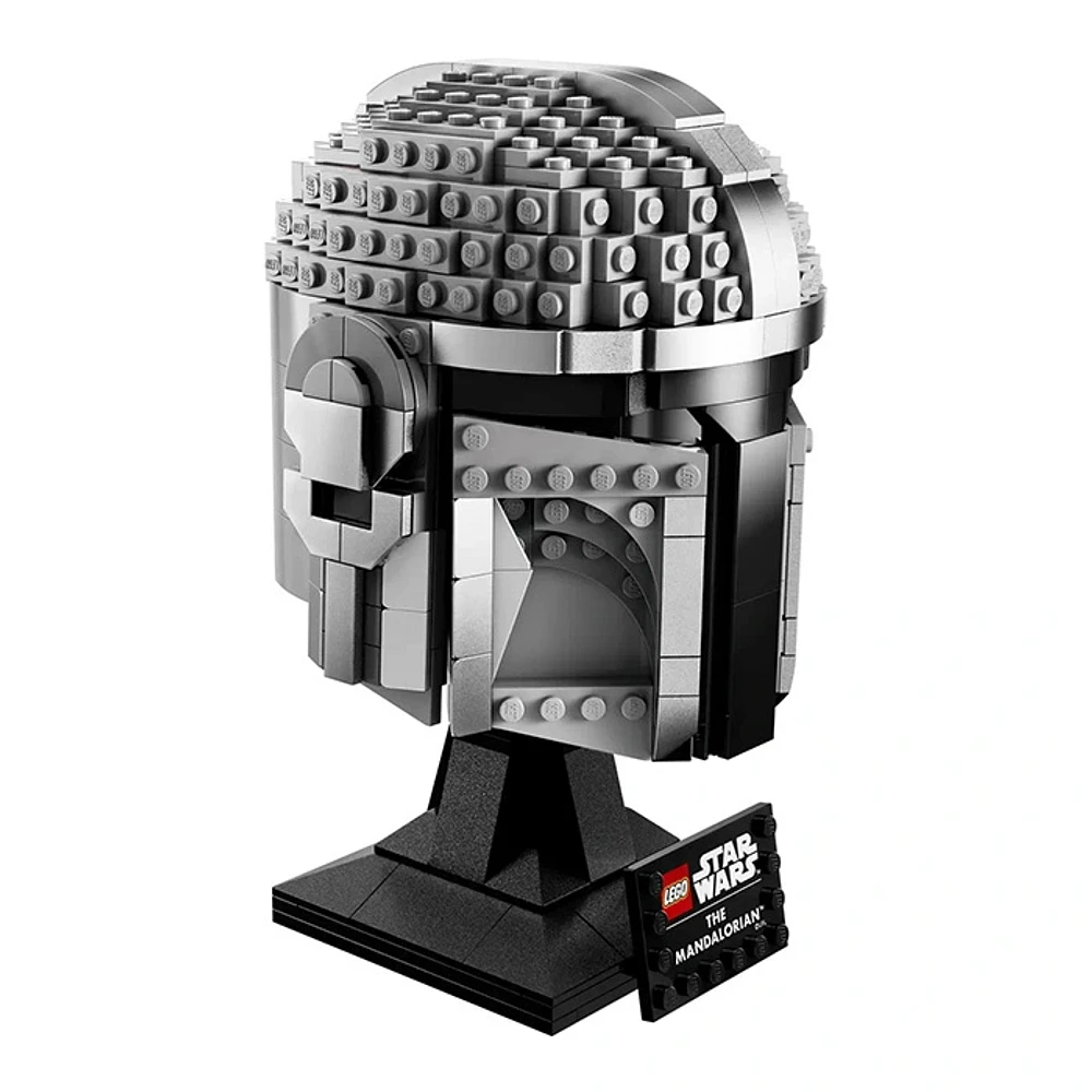 LEGO Star Wars The Mandalorian Helmet 584 Pieces