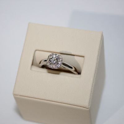 Solitaire Ring Round Cut Square Setting - 