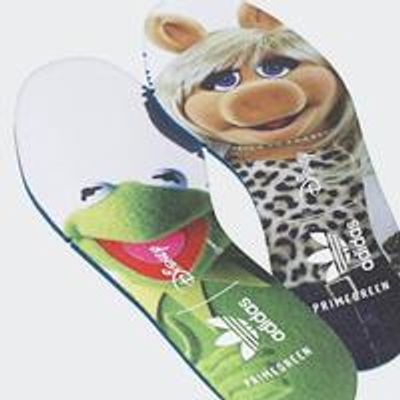 Adidas x Stan Smith "Miss Piggy & Kermit" Sneakers