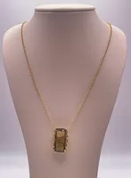 Pendant con cadena 