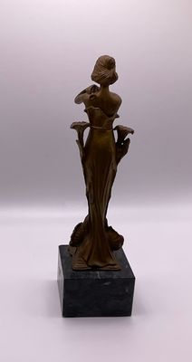 Mujer Art Nouveau
