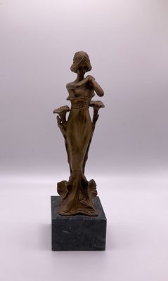 Mujer Art Nouveau