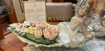 Porcelana madre - hijo y flores 