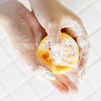 NATURAL LOOFAH SOAP · SWEET LEMON