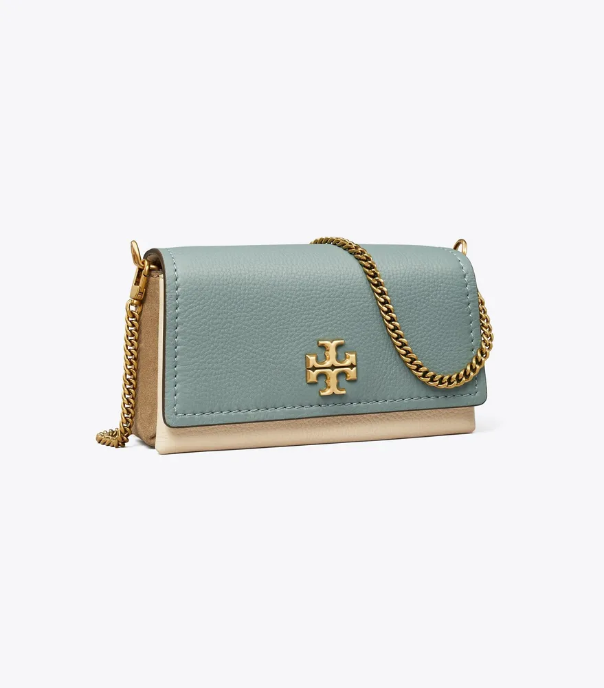 Tory Burch's Favorite Carry-On Essentials