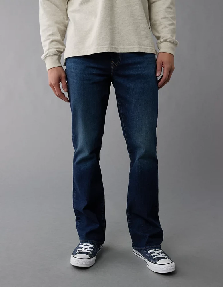 Jean à jambe semi-évasée ajustée AirFlex+ AE