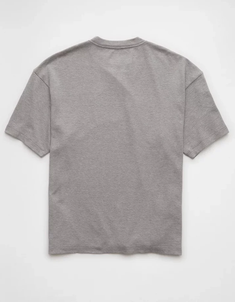 AE 24/7 Boxy Graphic T-Shirt