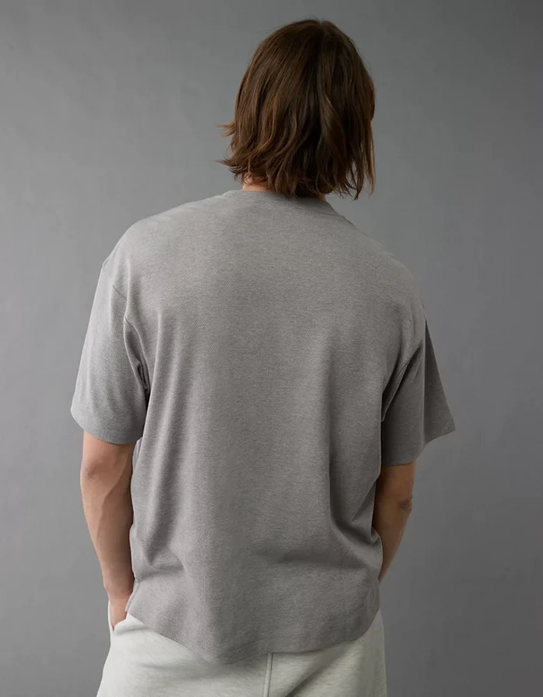 AE 24/7 Boxy Graphic T-Shirt