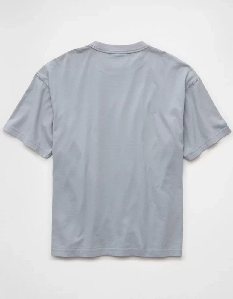 T-shirt droit à image de logo rehaussé AE