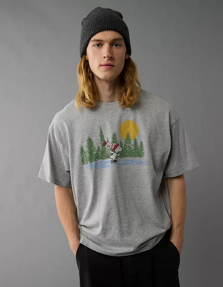 AE Boxy Snoopy Holiday Graphic T-Shirt