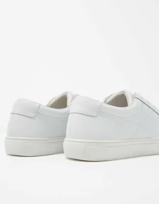 AE Court Sneaker